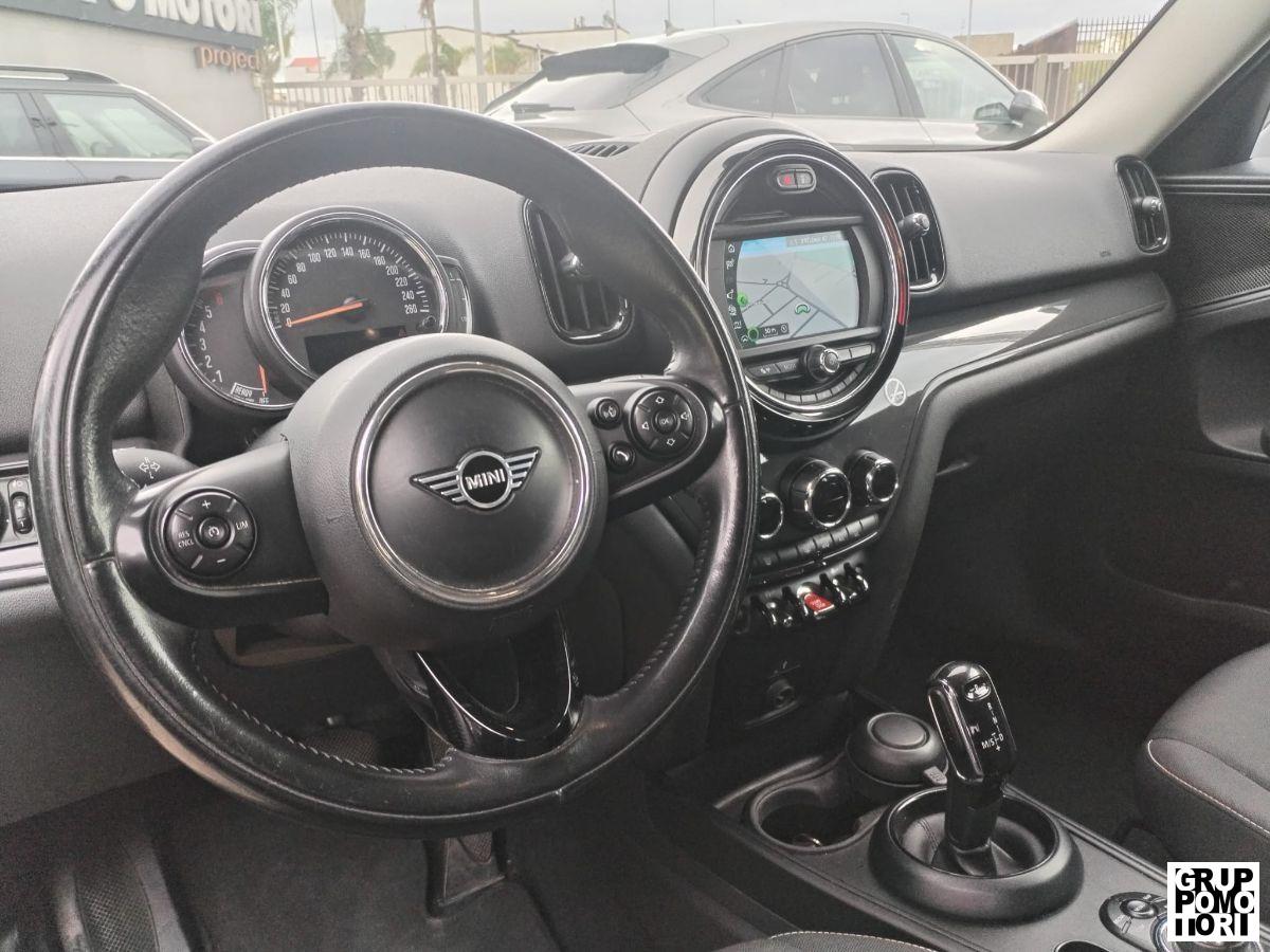 MINI - Countryman D Mini Cooper D Hype Aut.