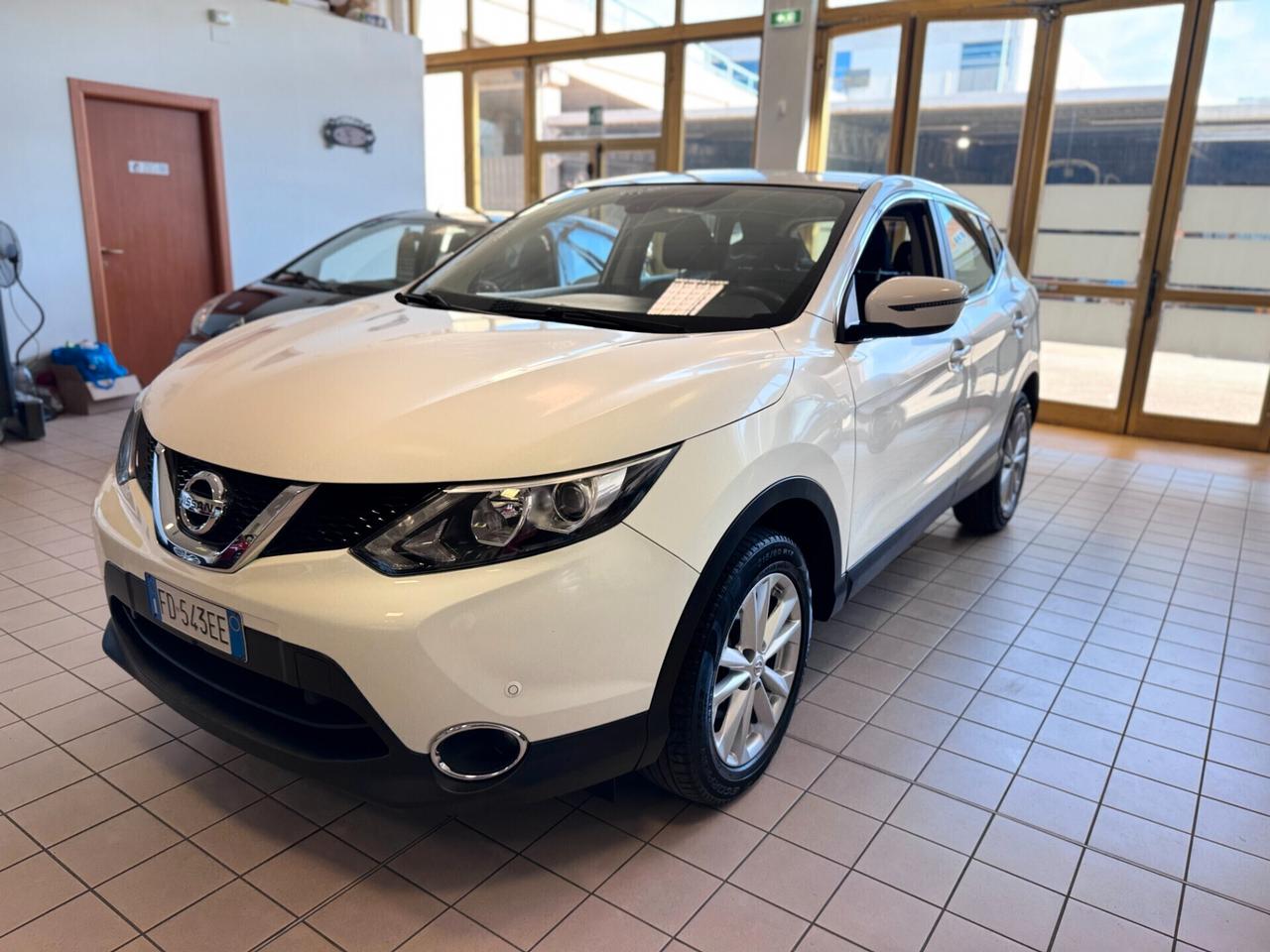 Nissan Qashqai 1.5 dCi Visia