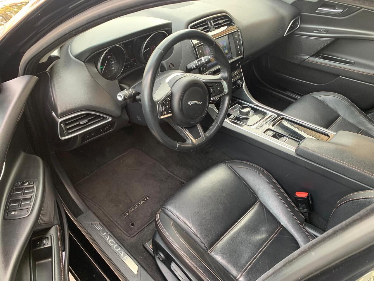 Jaguar XE 2.0 D 180 CV autom. Ok catena