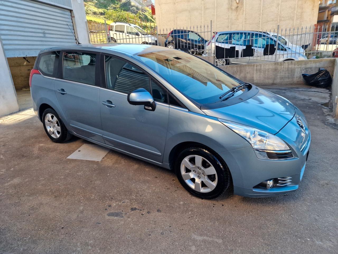 Peugeot 5008 2.0 HDi 150CV Tecno