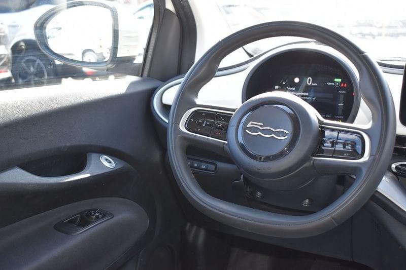 FIAT 500 500e Berlina 42 kWh Icon