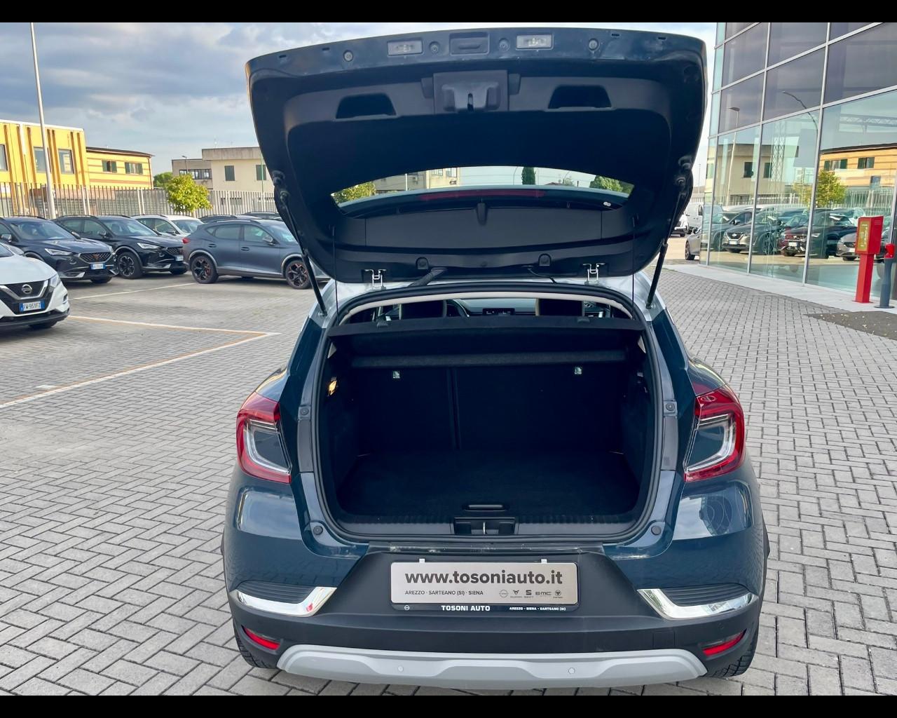 RENAULT Captur 1.6 E-Tech hybrid Intens 145cv auto