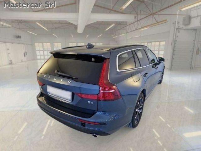 VOLVO V60 2.0 B4 197cv Auto MOMENTUM PRO - GK864FV