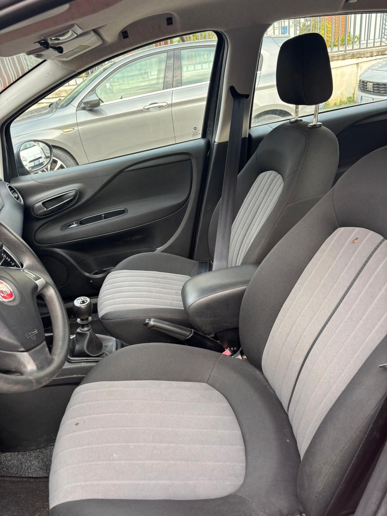 Fiat Punto 1.4 8V 5 porte Natural Power Street