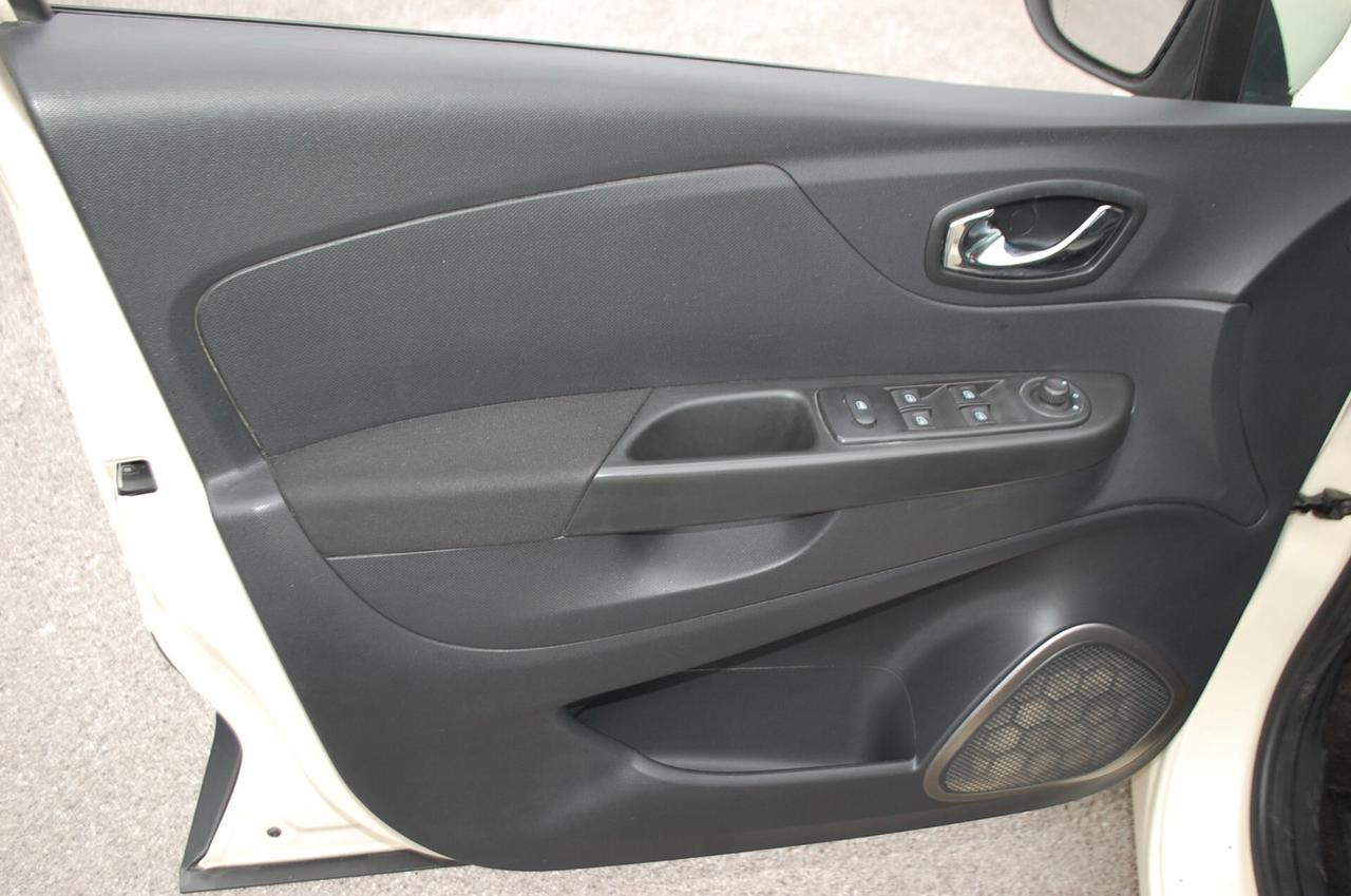 Renault Captur 1.5 dci 90CV Live S&S Uff Italy Navi Led USB Lega