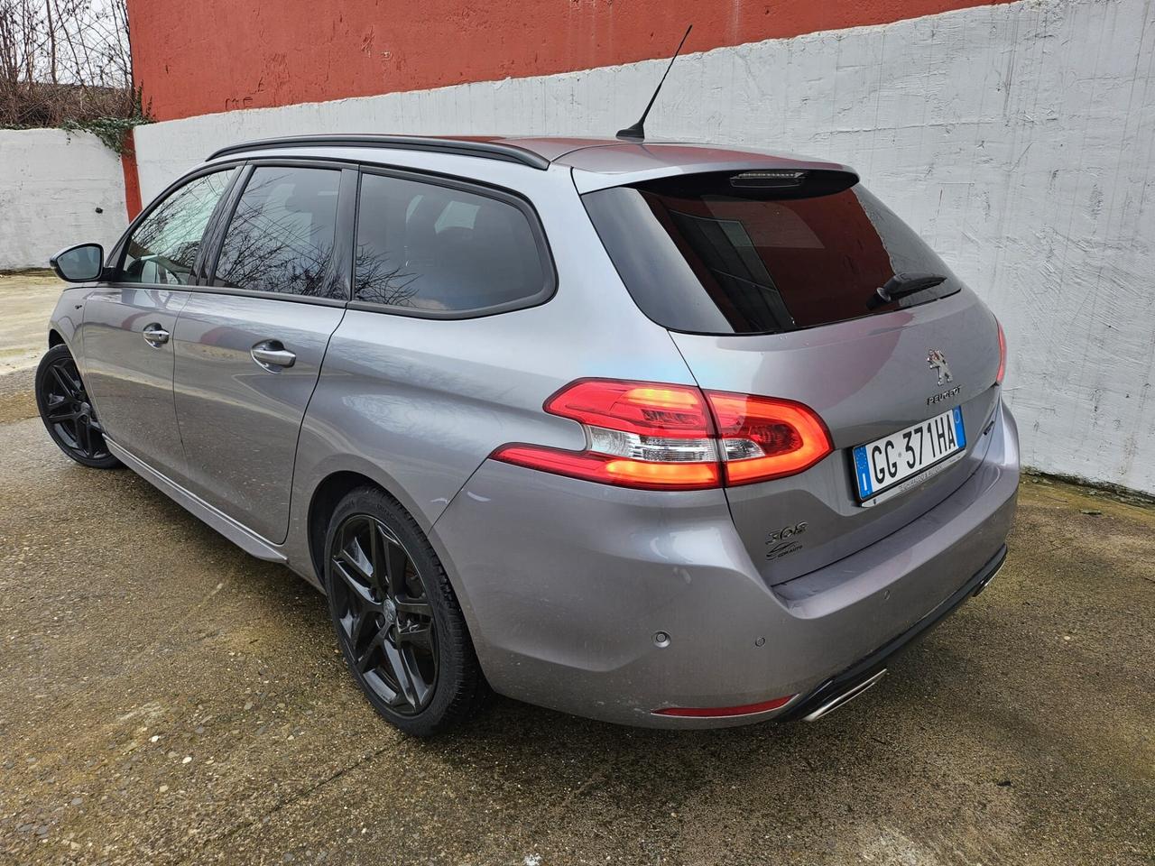 Peugeot 308 BlueHDi 130 S&S EAT8 GT Pack