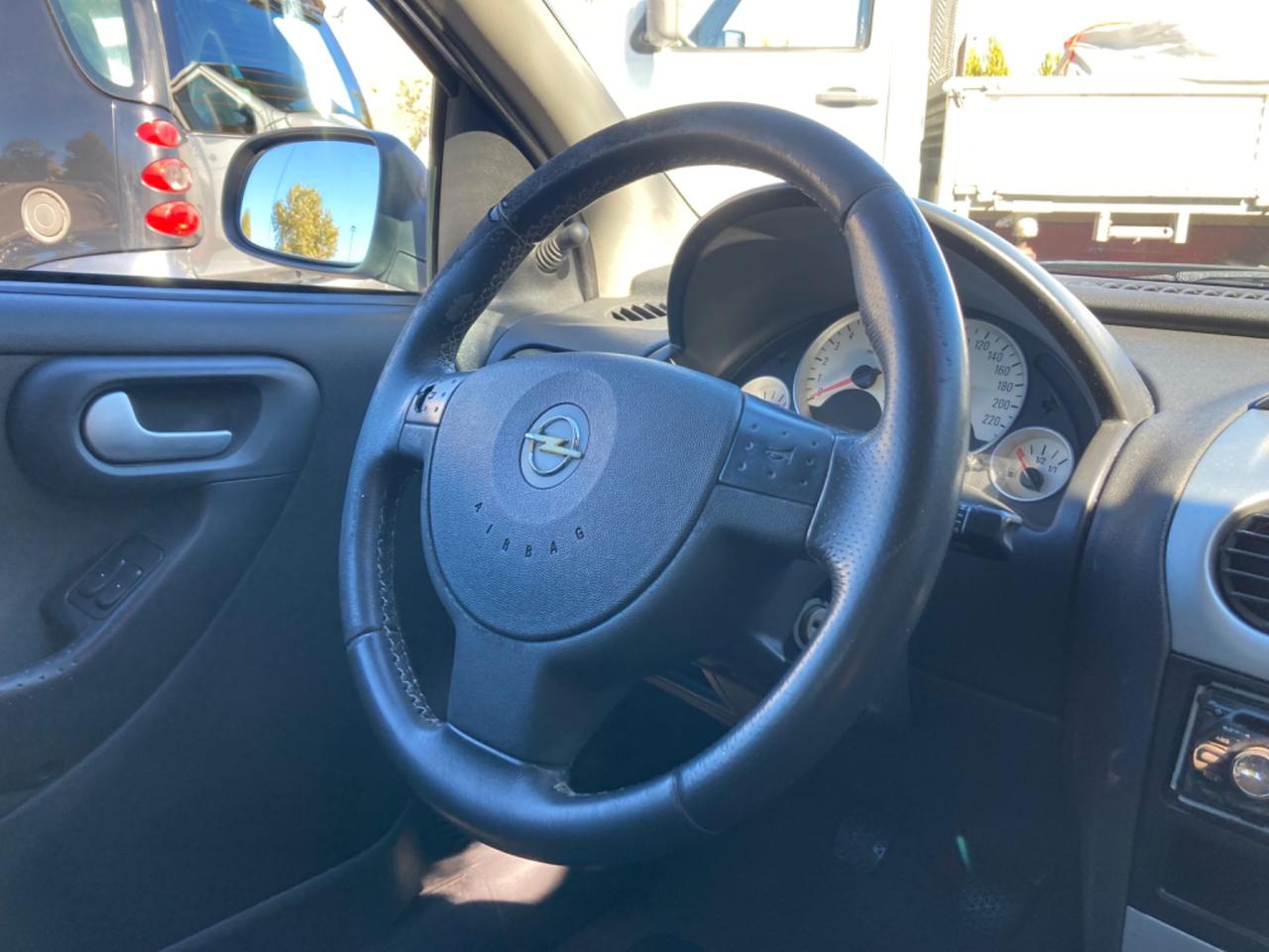 OPEL CORSA 1.4 BENZINA (SPORT) KM 216.038