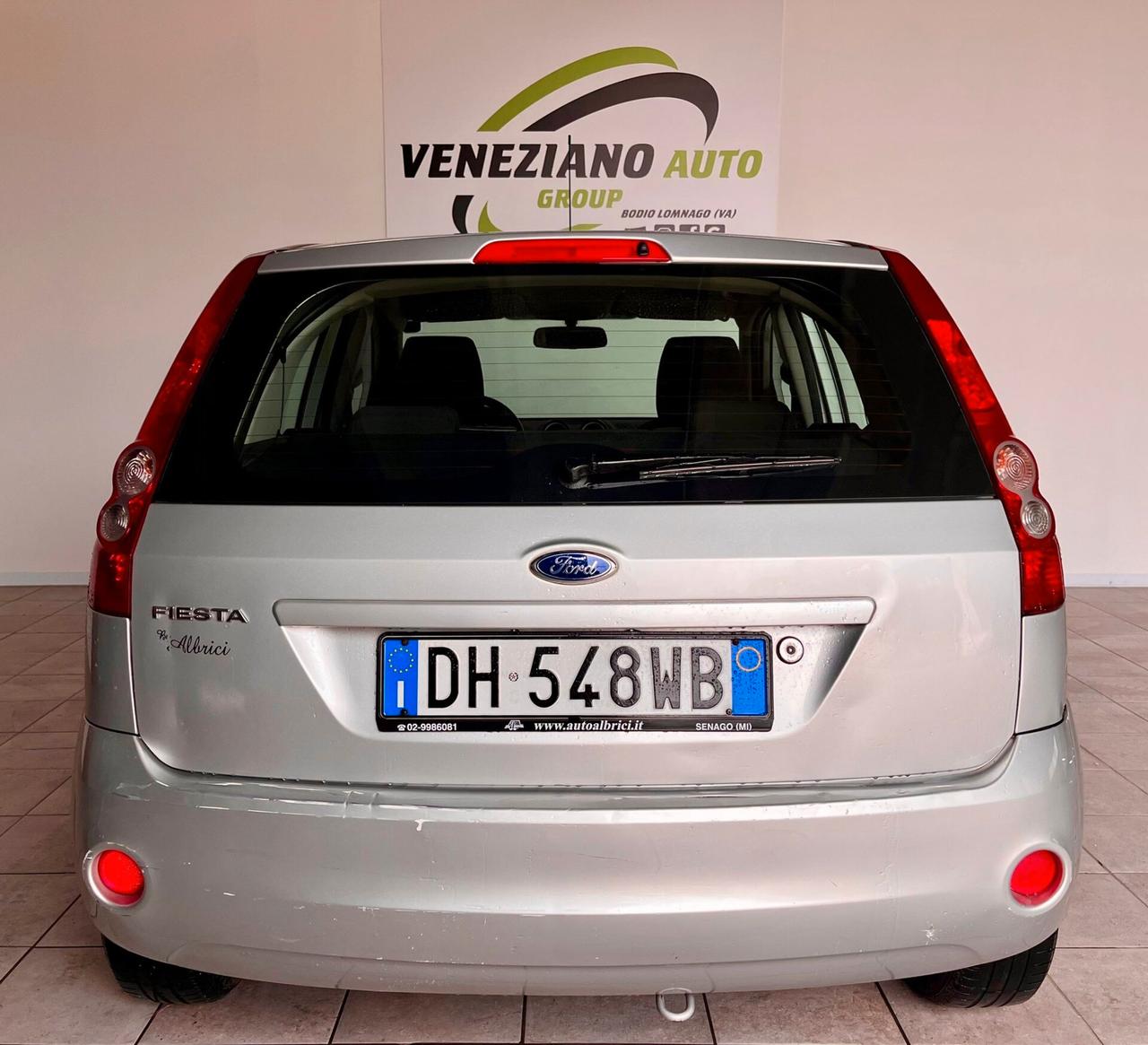 Ford Fiesta 1.4 16V 5p. Ghia