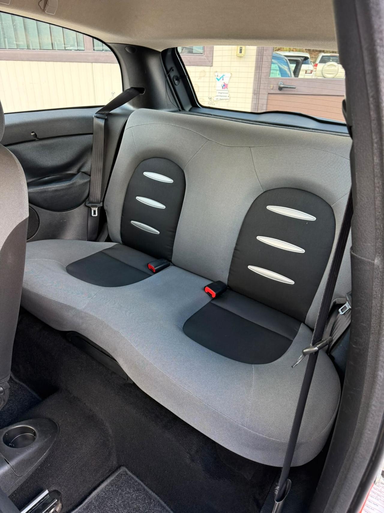 Lancia Ypsilon 1.3 MJT 75 CV Argento