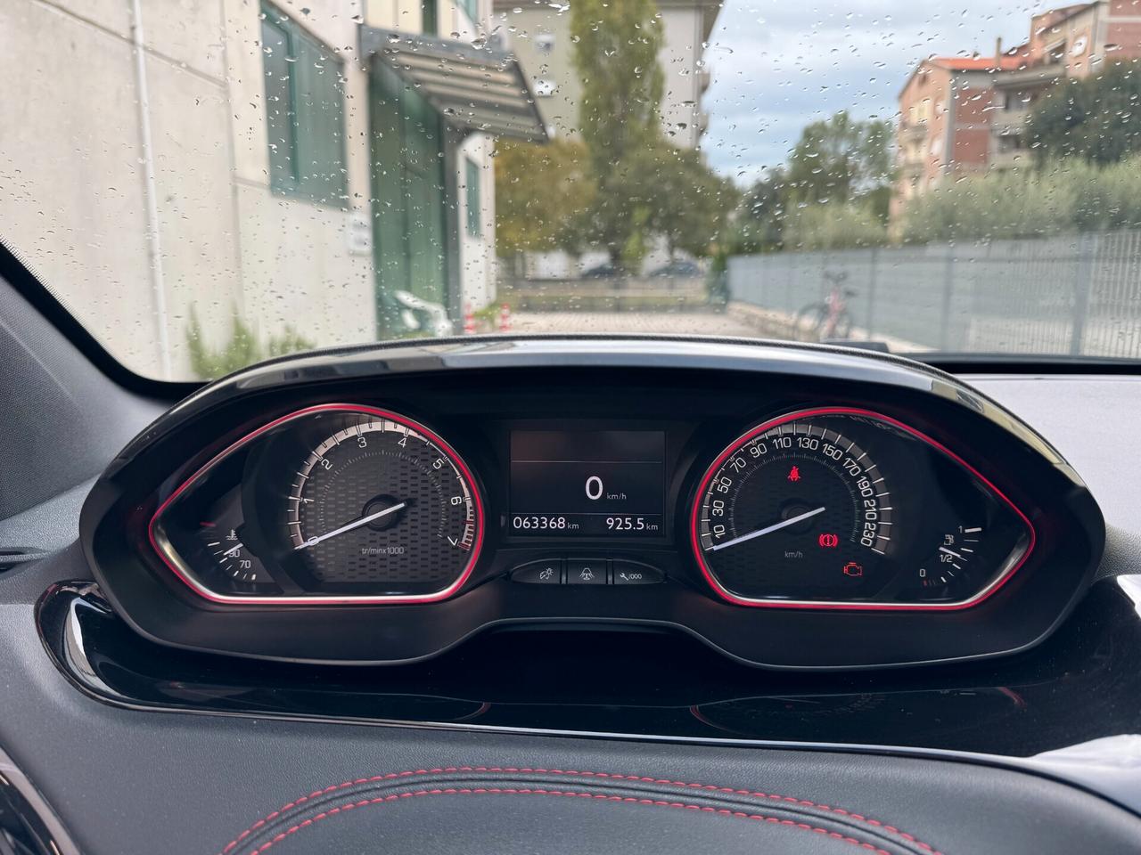 Peugeot 208 1.6 THP 200 CV 3 porte GTi