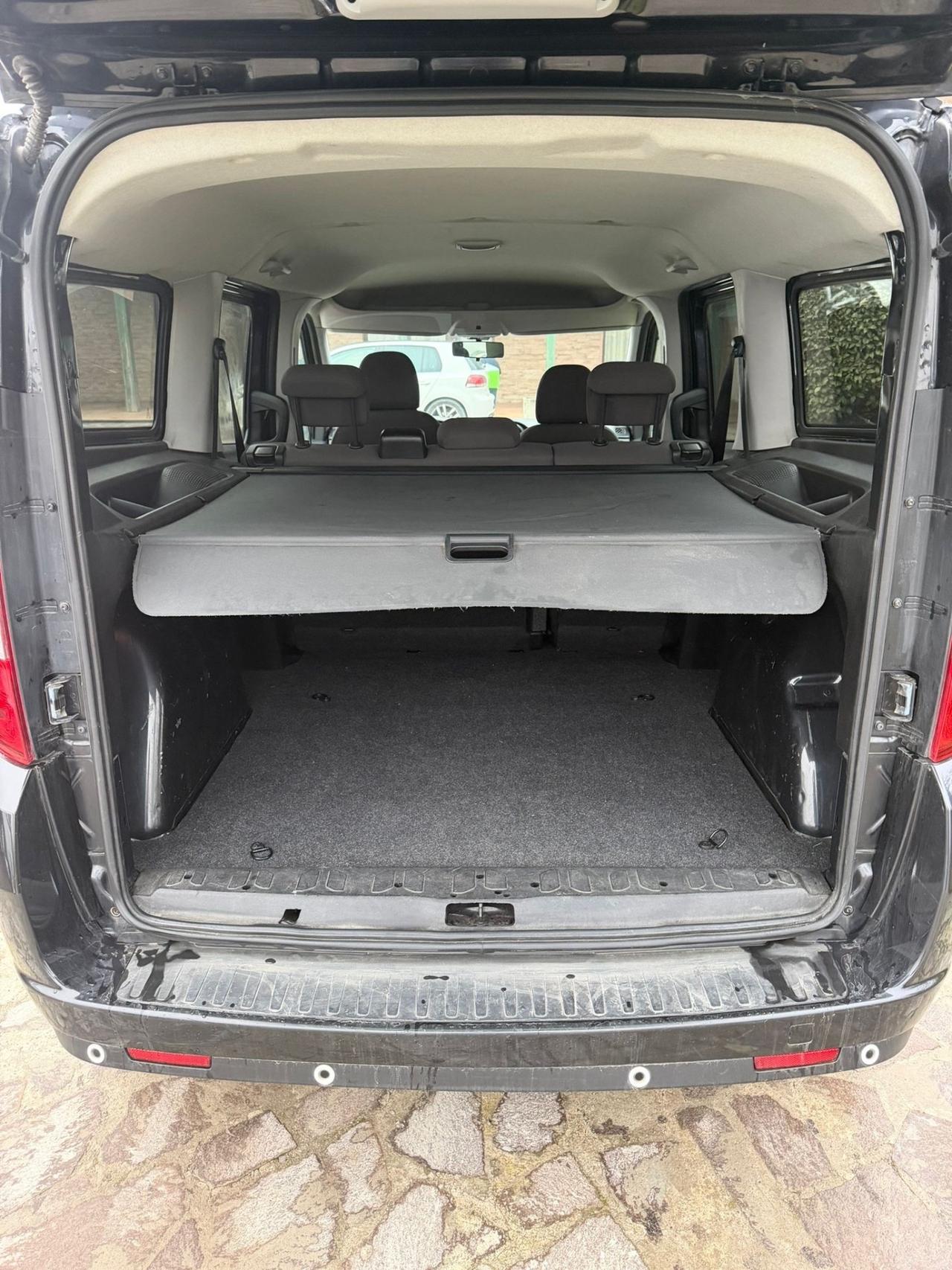 Fiat Doblò 1.6 MJT 16V 120CV Lounge Maxi neopatentati