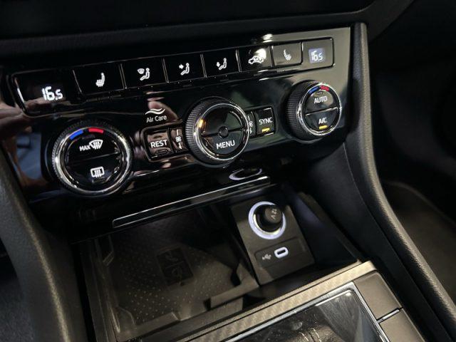 SKODA Superb 2.0 TDI EVO 200 CV SCR DSG Wagon 4x4 SportLine