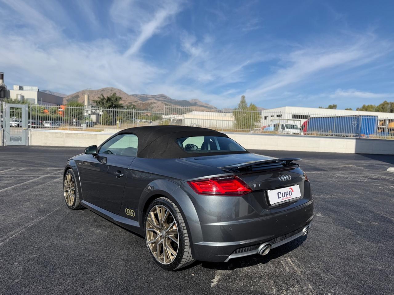 Audi TT Roadster 2.0 TDI ultra S line