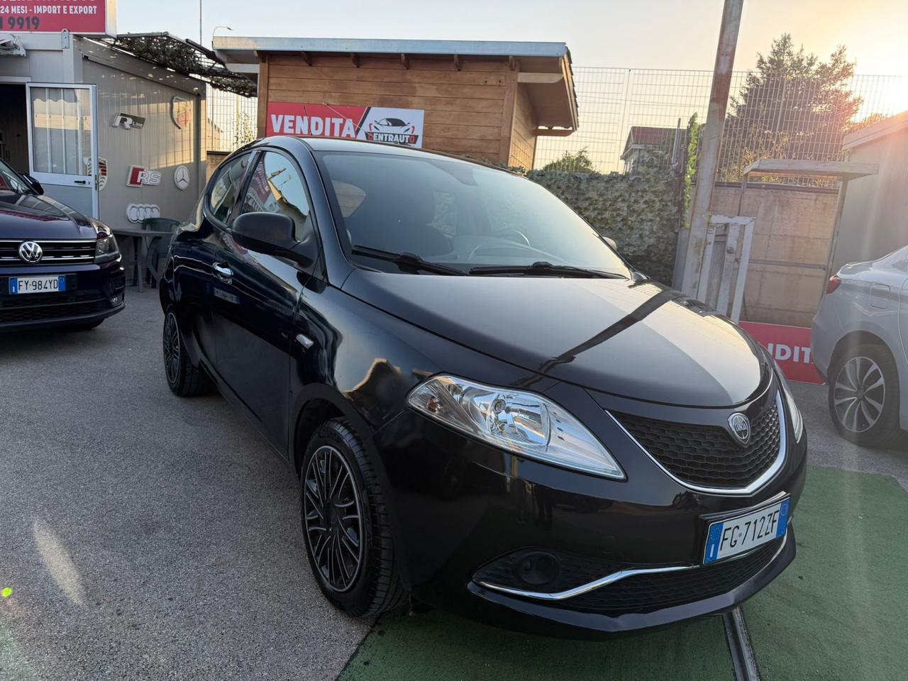 Lancia Ypsilon 1.2 69CV 5Gold 2017 nuova garanzia
