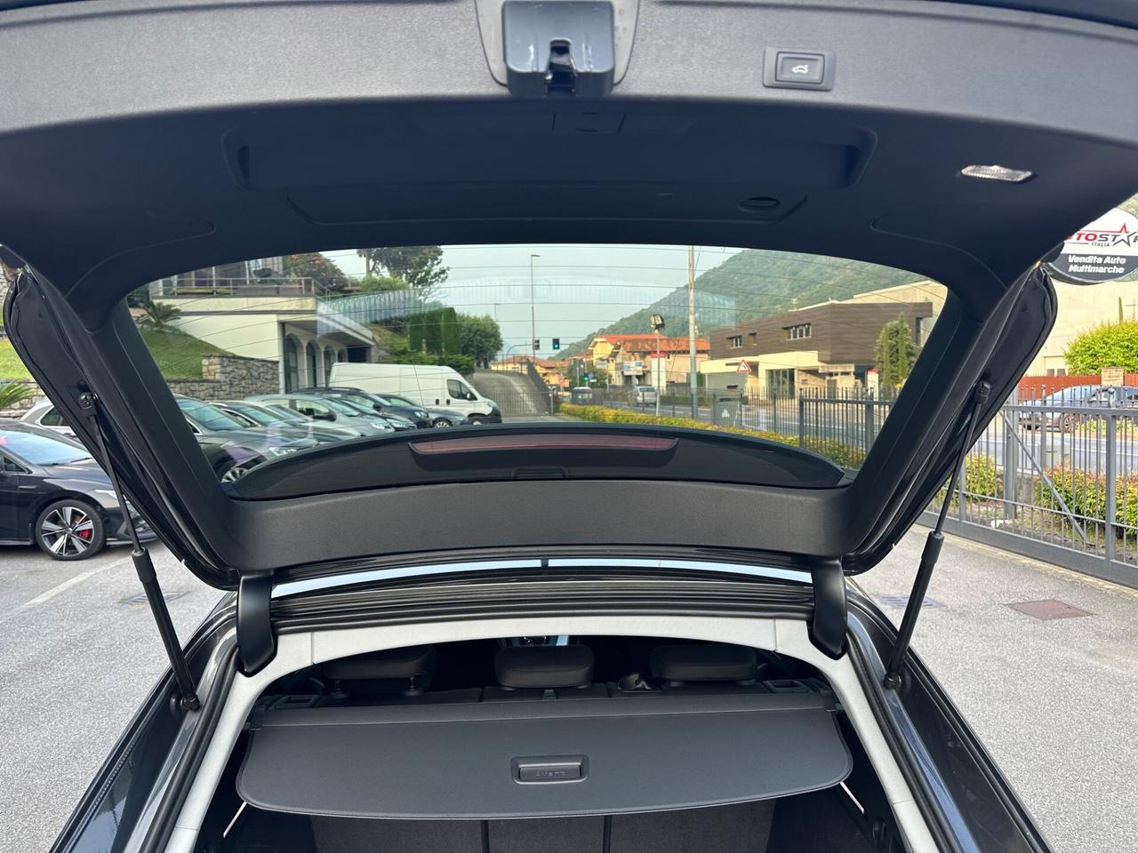 Audi A4 40 TDI quattro S tronic Business Advanced