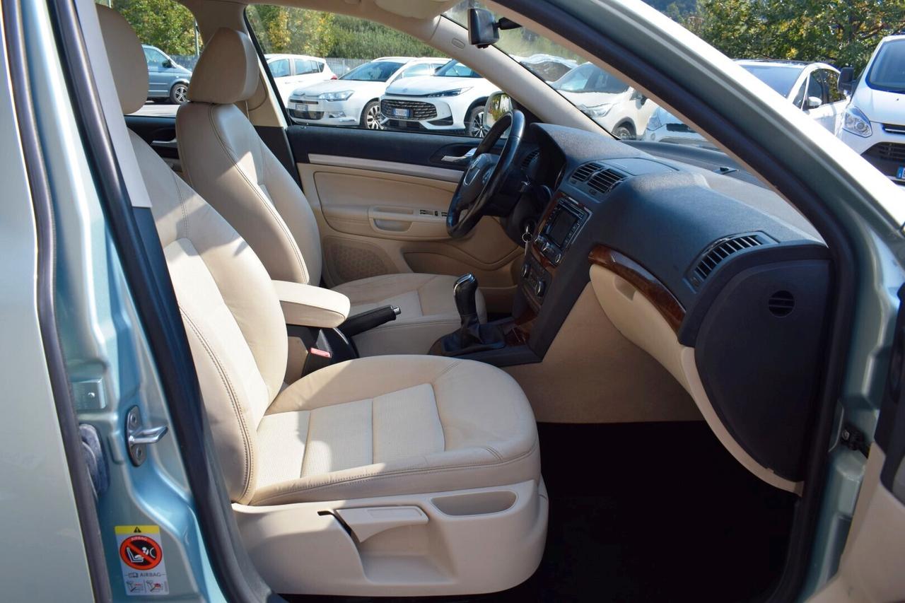 Skoda Octavia 1.6 TDI CR F.AP. Elegance UNICO PROPRIETARIO, GANCIO TRAINO!
