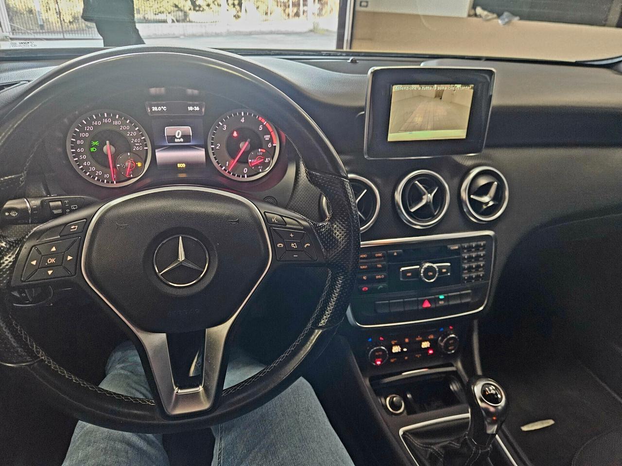Mercedes-benz A 200 A 200 CDI Premium