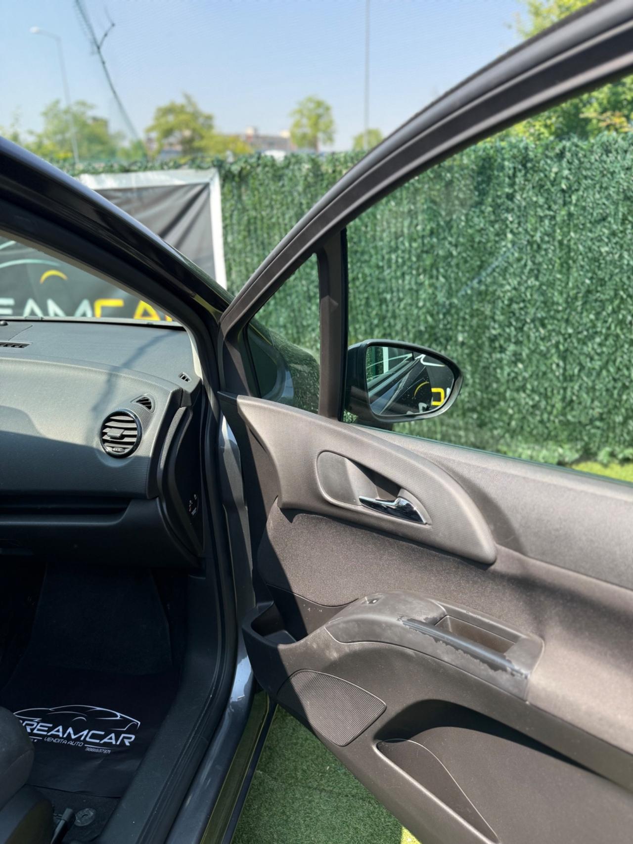 Opel Meriva 2013 1.3 DIESEL NEOPATENTATI