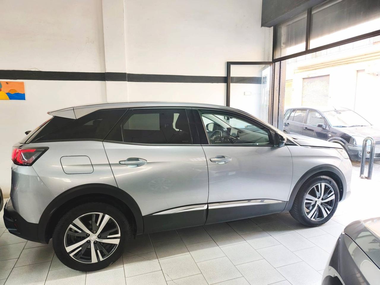 Peugeot 3008 BlueHDi 130 S&S EAT8 Allure