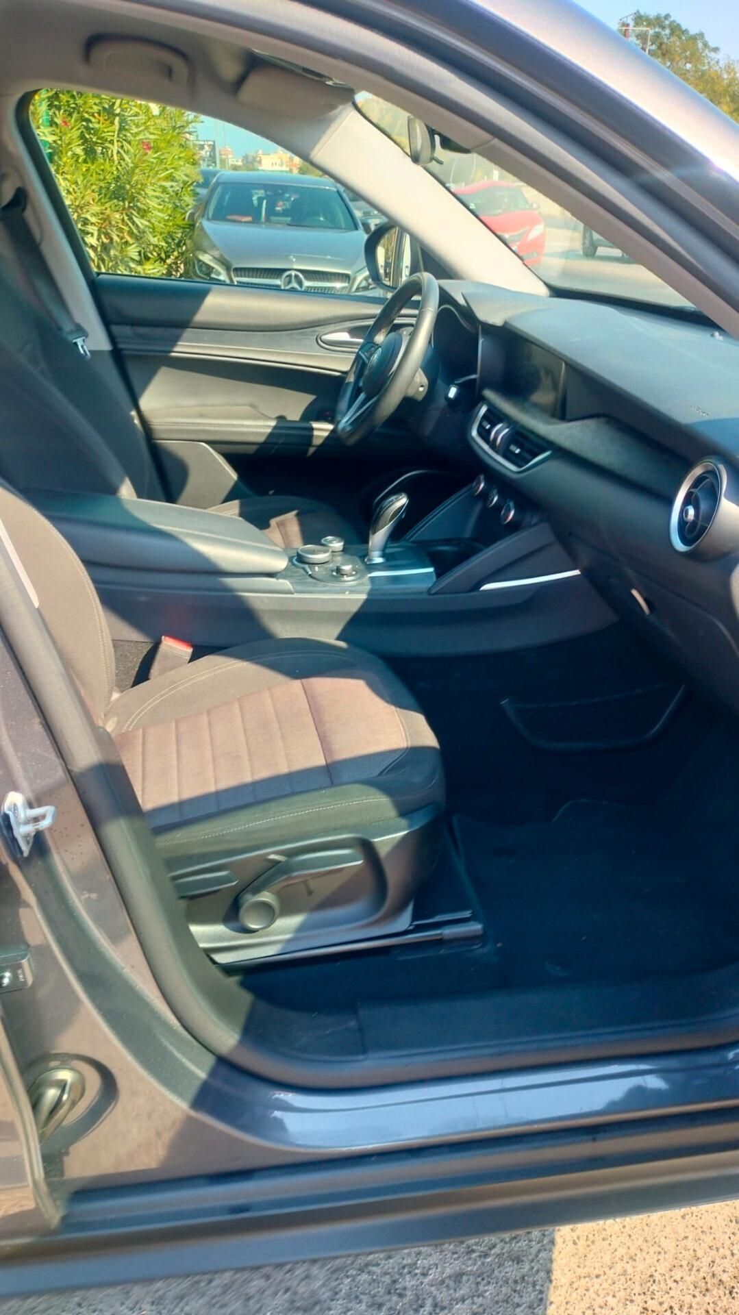 Alfa Romeo Stelvio 2.2 Turbodiesel 210 CV AT8 Q4 Business