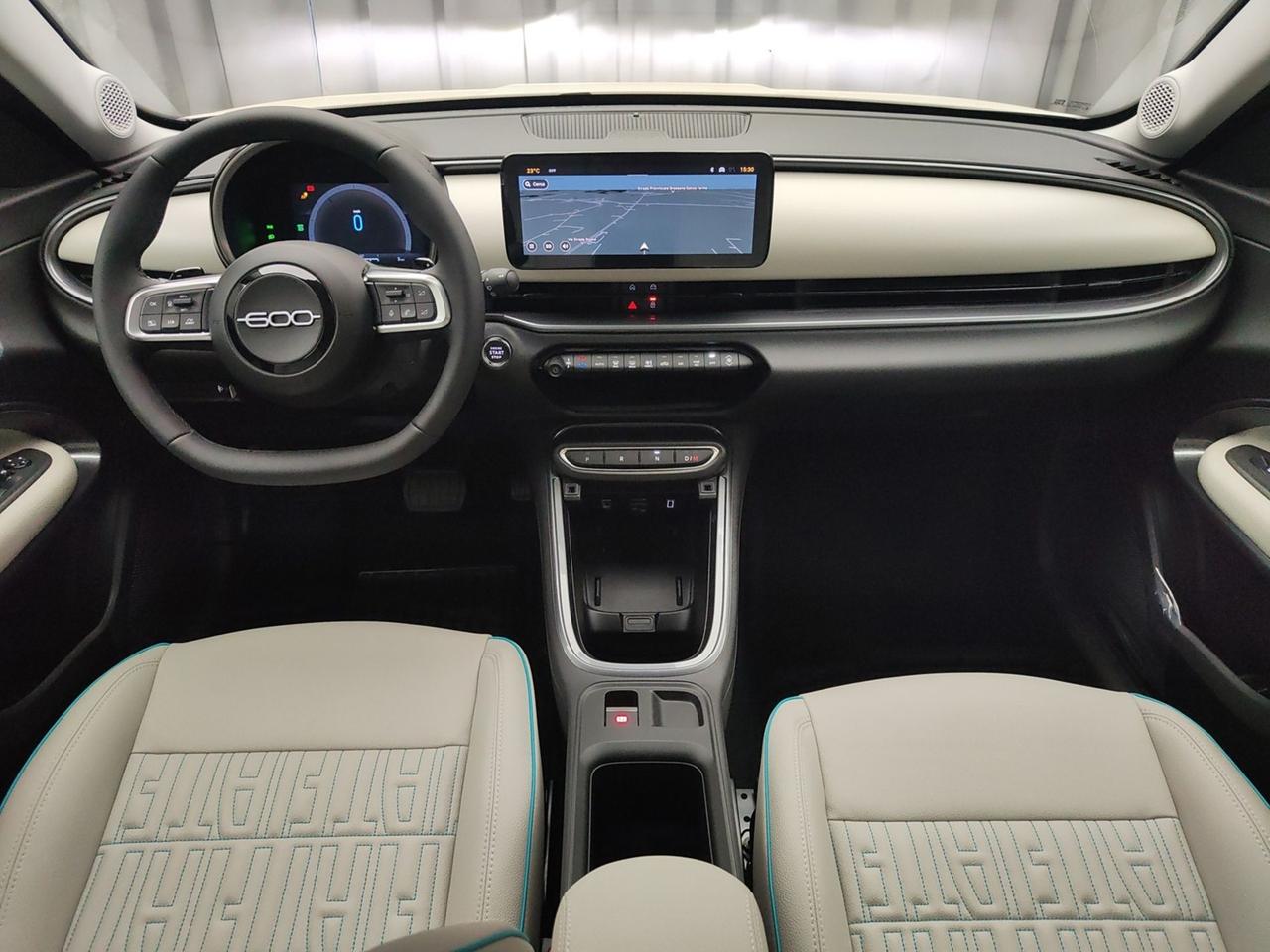 FIAT 600 IV 2023 1.2 MHEV 110CV DCT LA PRIMA