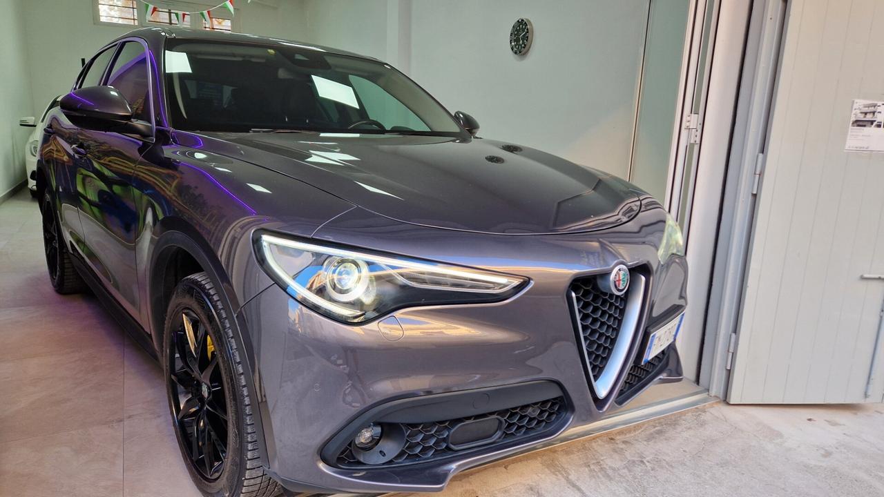 Alfa Romeo Stelvio 2.2 Turbodiesel 210 CV AT8 Q4 Executive