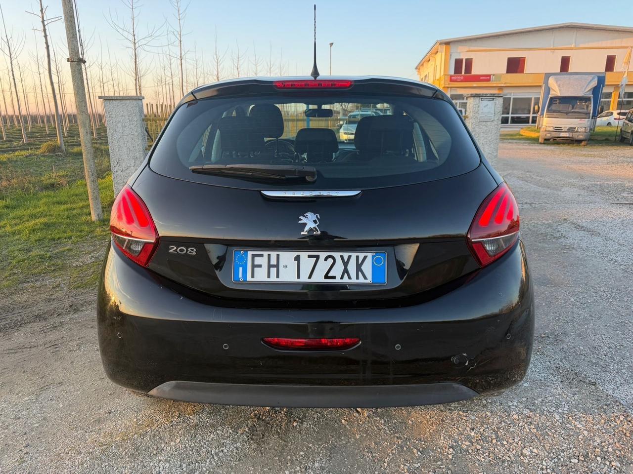 Peugeot 208 BlueHDi 75 5 porte Allure