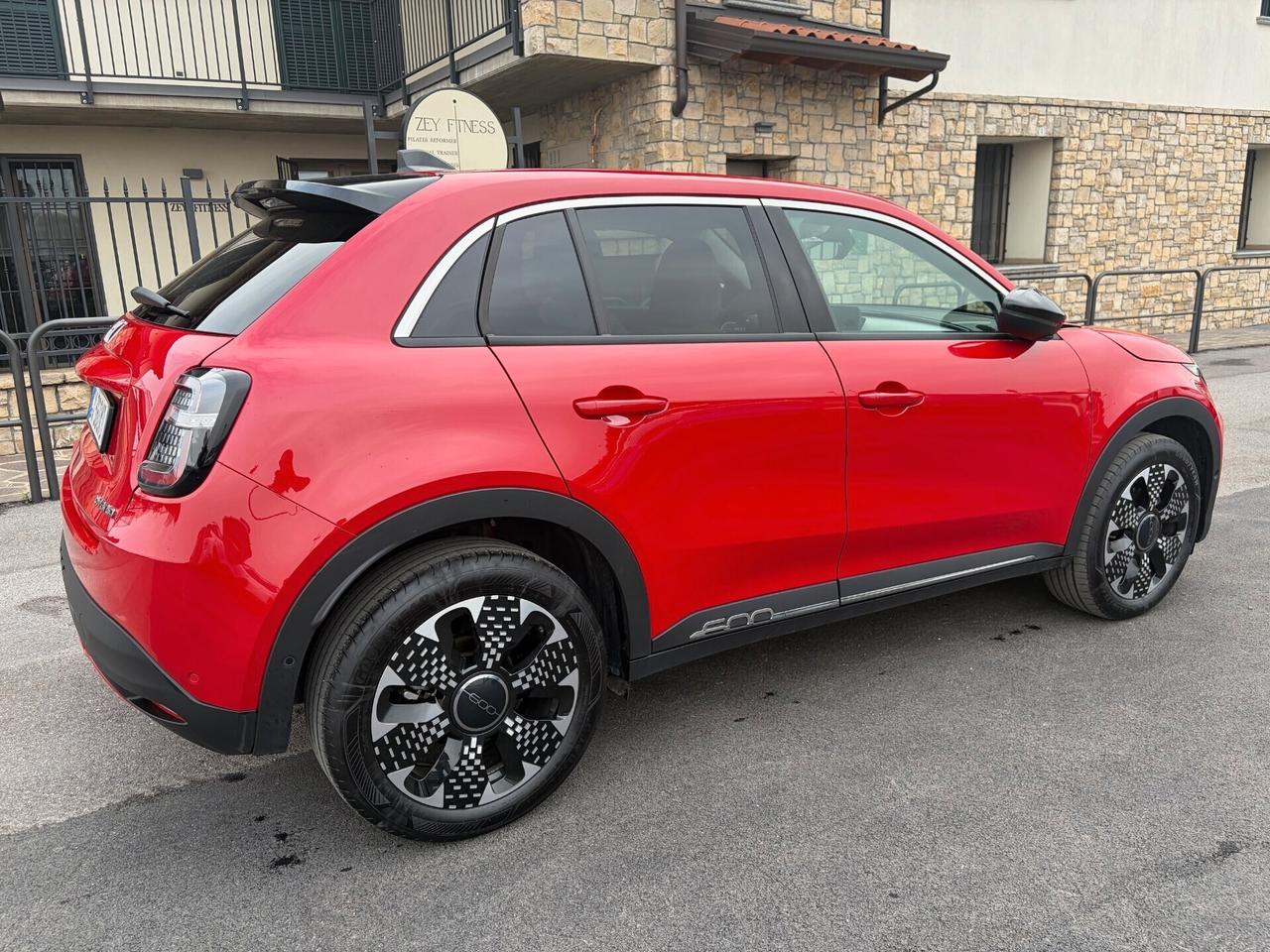 Fiat 600 Hybrid 100 CV DCT MHEV La Prima