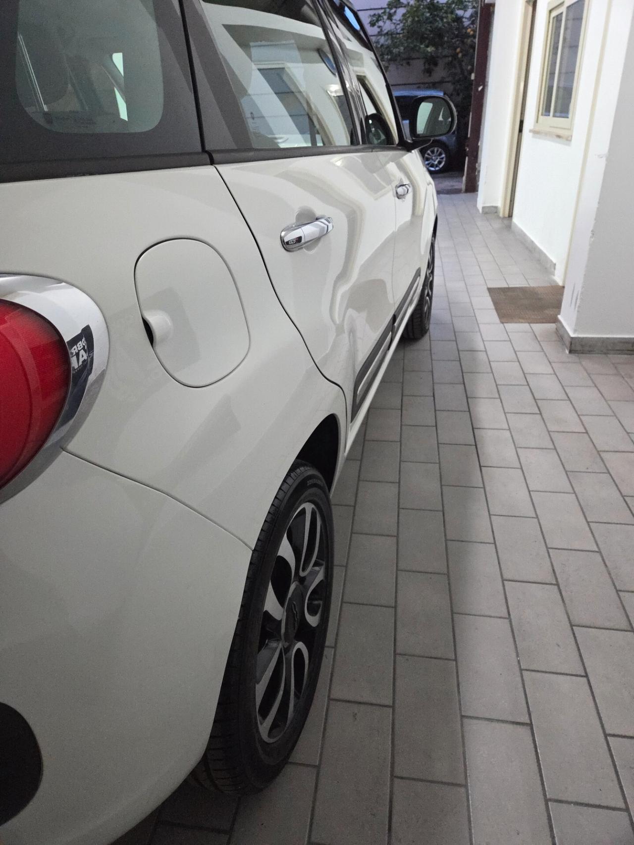 Fiat 500L 0.9 TwinAir Turbo Natural Power Lounge