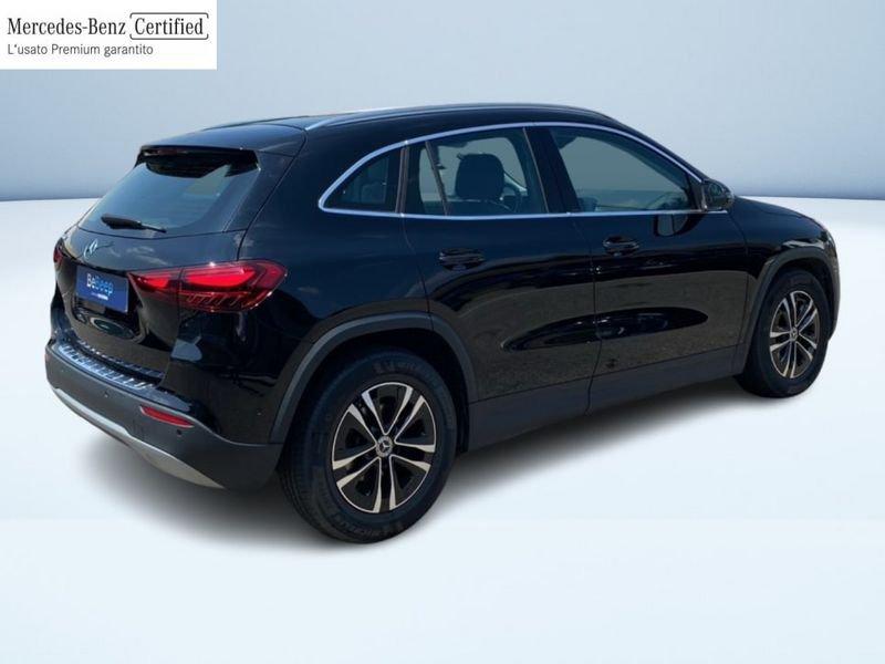 Mercedes-Benz GLA 180 D ADVANCED AUTO