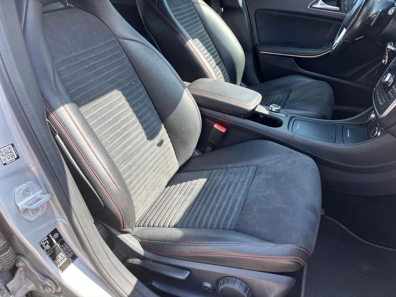 Mercedes-benz GLA 200 GLA 200 CDI Automatic 4Matic Premium " AMG"