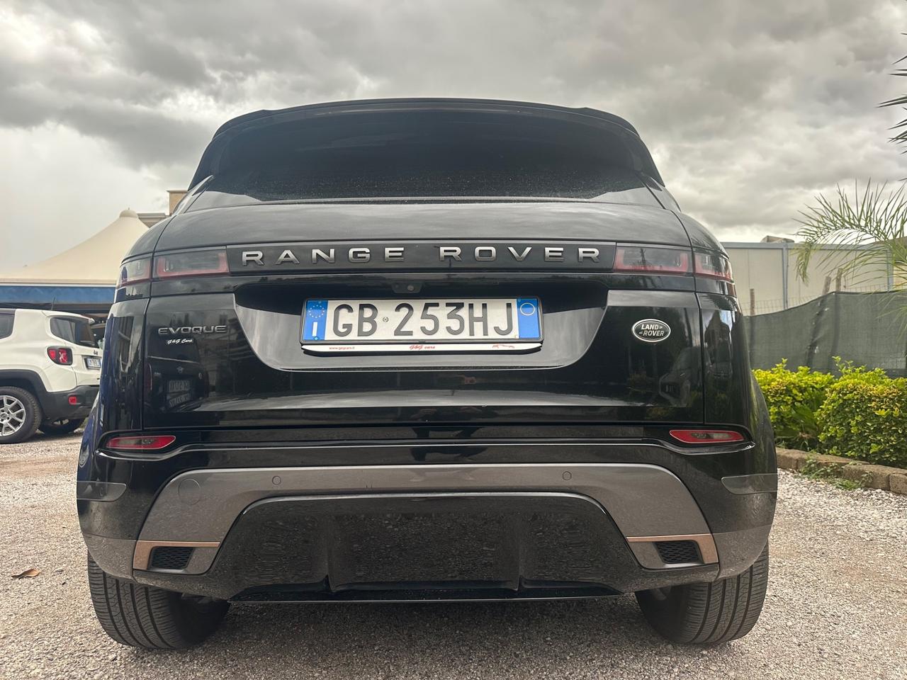 RANGE EVOQUE R-DYNAMIC AUT+F1+LED+NAVI