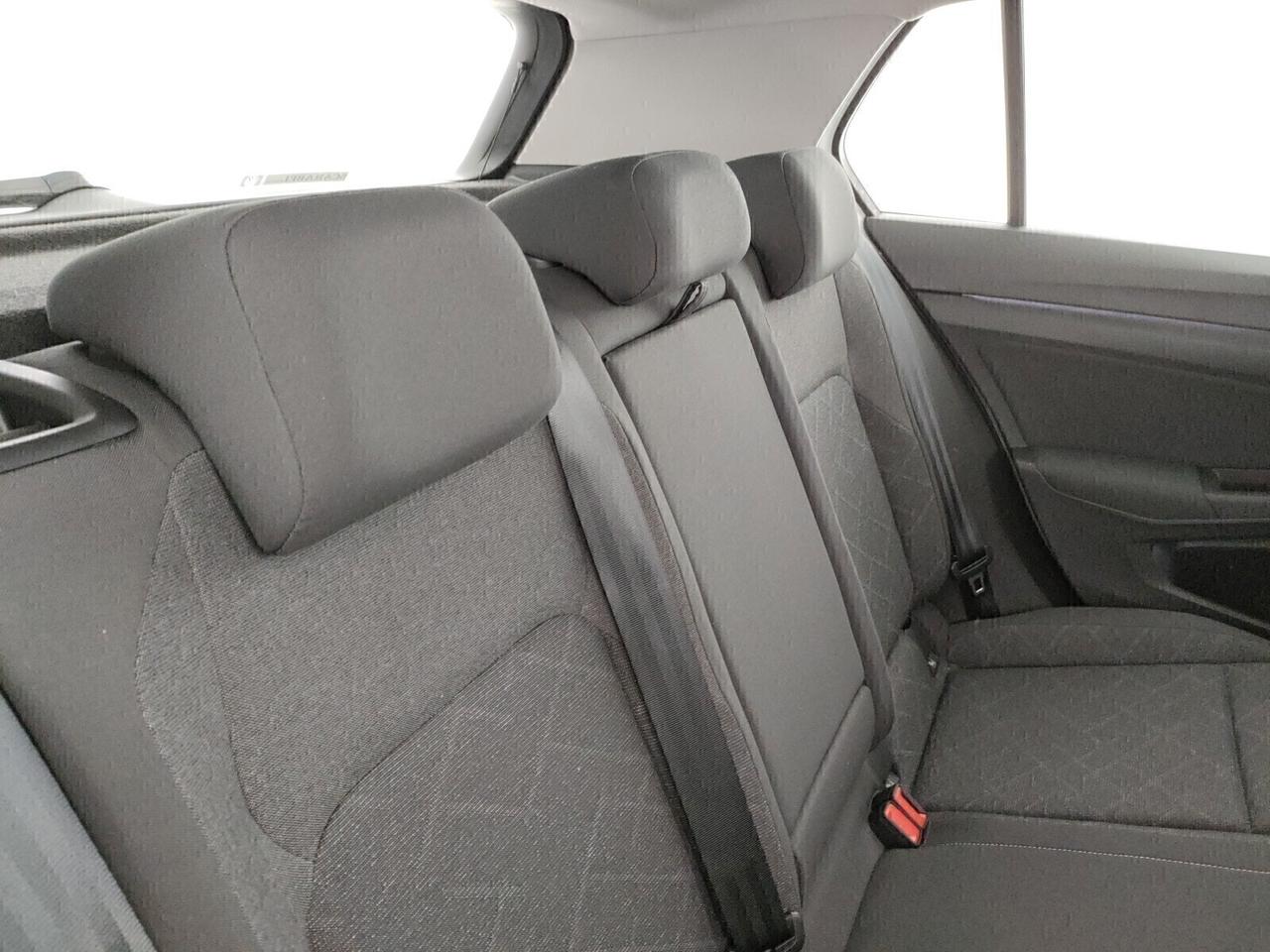 Volkswagen Golf 1.5 TGI DSG 130 CV Aziendale