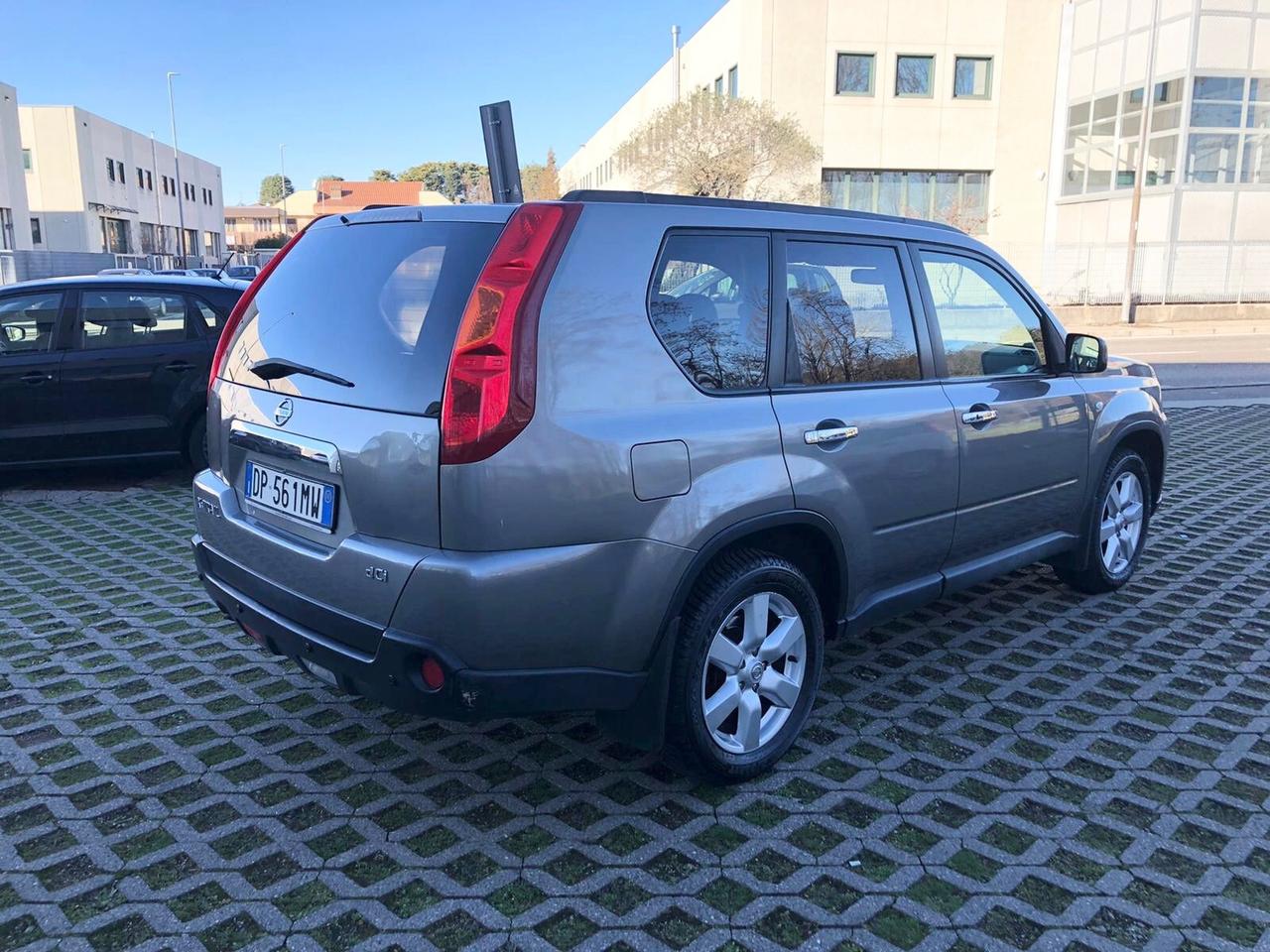 Nissan X-Trail 2.0 dCi 150CV LE Automatik*Panorama*Pelle*Cerchi