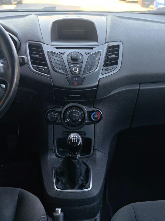 FORD Fiesta 1.5 TDCi 75CV 5 porte Titanium