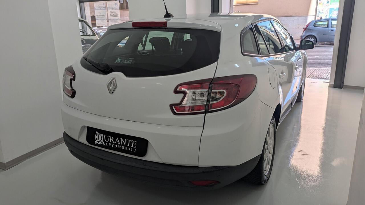Renault Megane Mégane 1.5 dCi 110CV SporTour Attractive