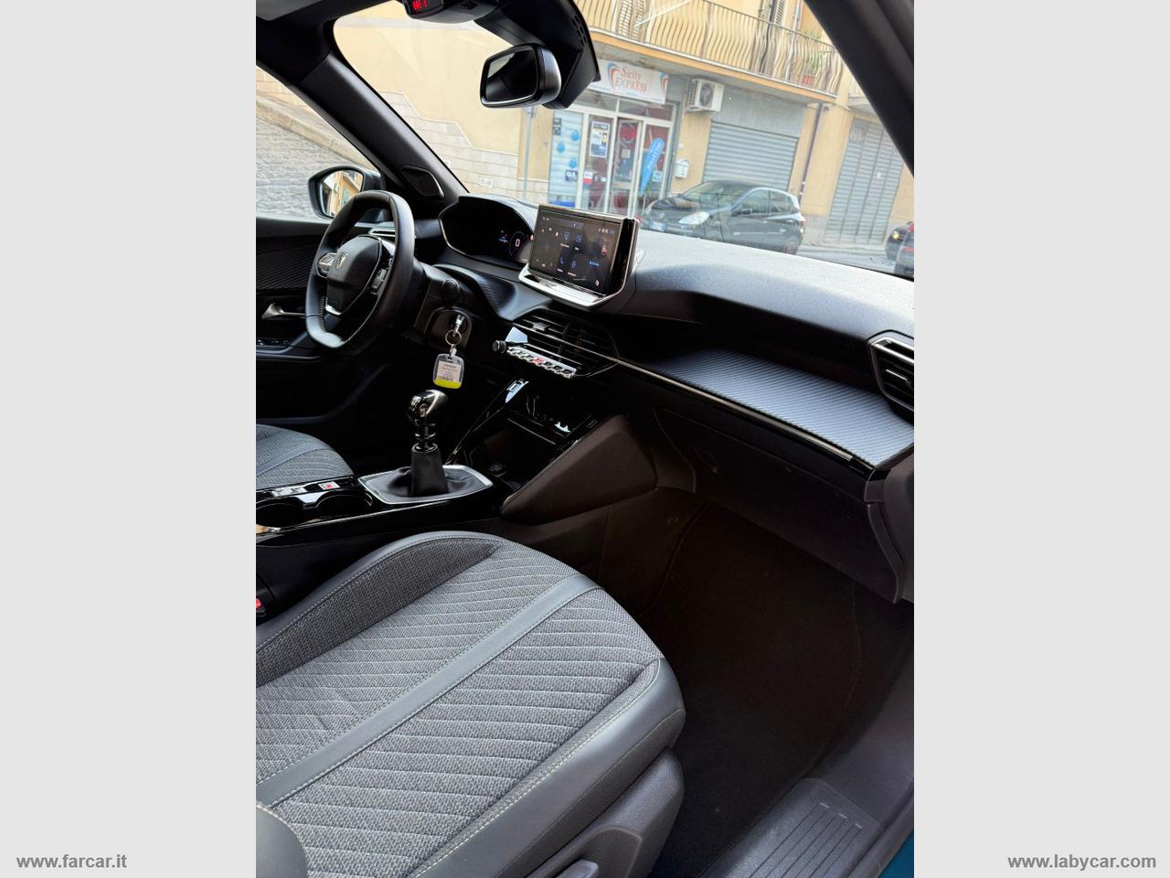 PEUGEOT 2008 PureTech 100 S&S Allure