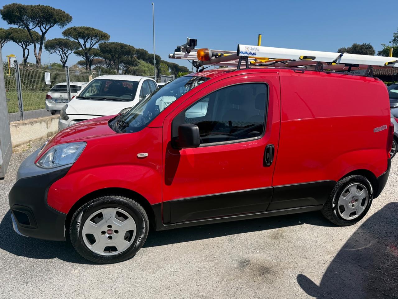 Fiat Fiorino 1.3 MJT 95CV Cargo Adventure Autocarro 2 Posti
