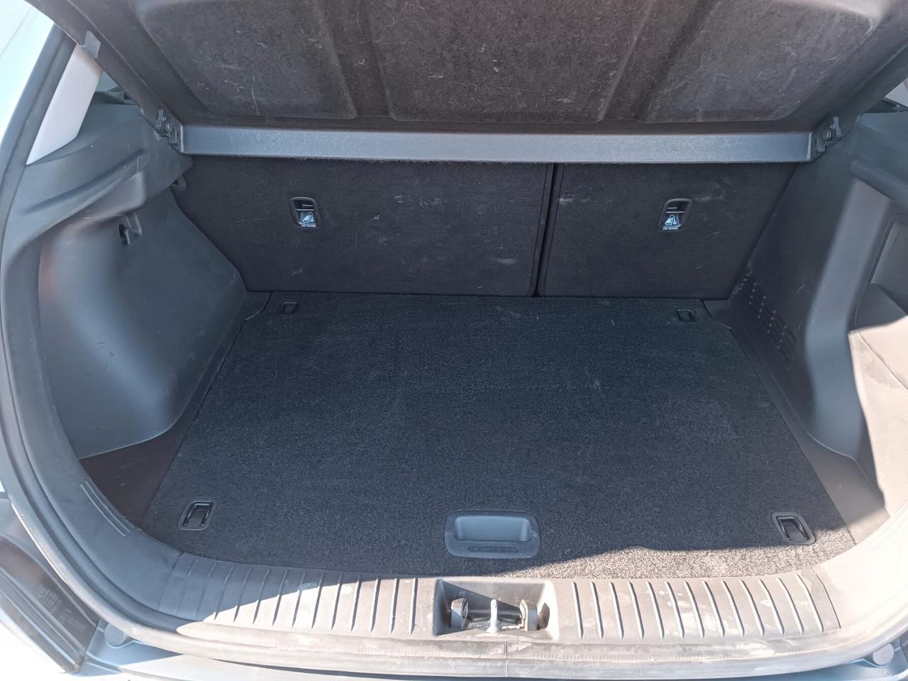 Hyundai Kona 1.6 CRDI Hybrid 48V DCT XLine