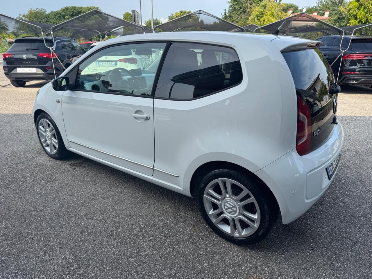 Volkswagen up! 1.0 75 CV 3p. high