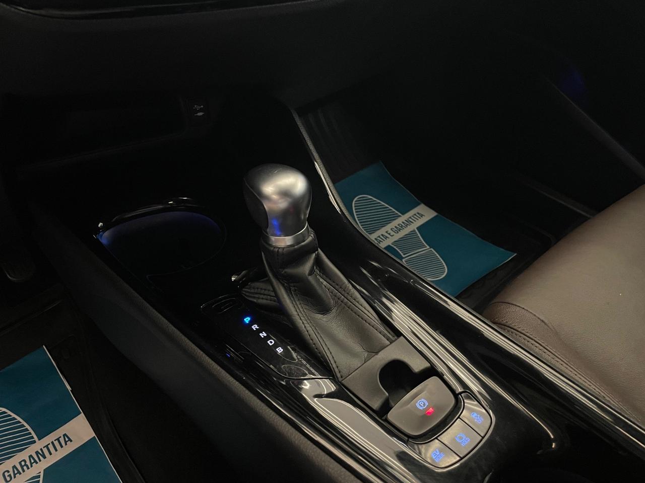 Toyota C-HR 1.8 Hybrid E-CVT Lounge