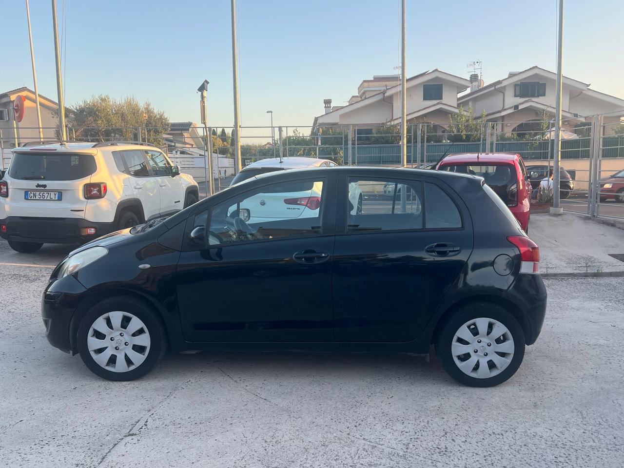Toyota Yaris 1.0 5 porte