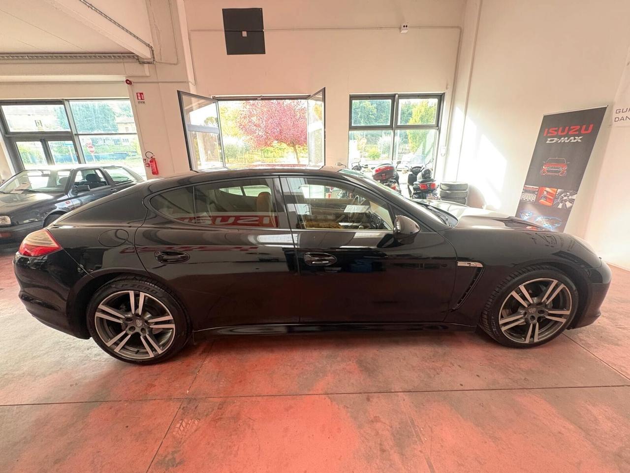 PORSCHE PANAMERA 4 CAMBIO -AUT. 4X4 Benz.3.6 CV 300 Km 254.696 Garanzia 12 mesi