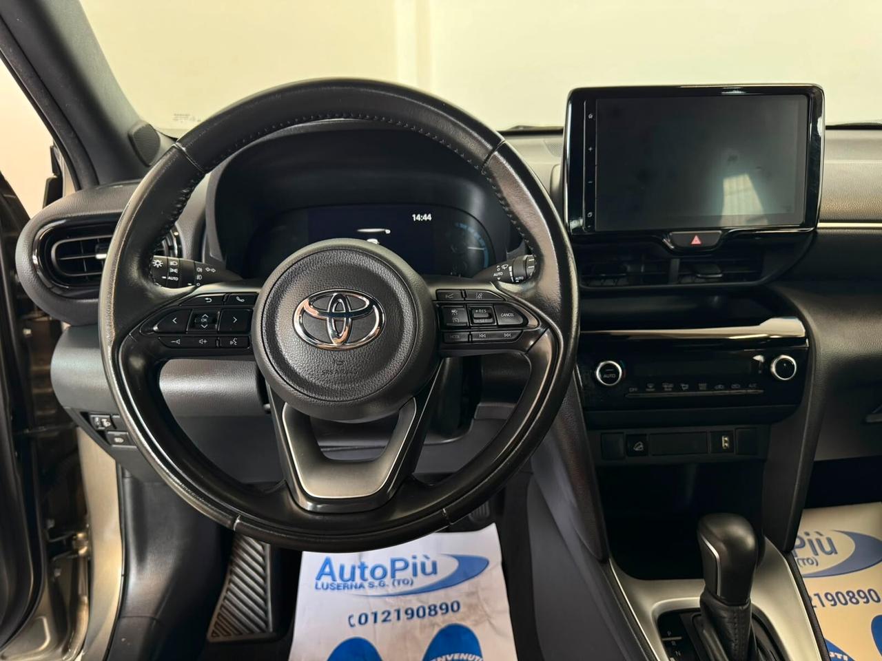 Toyota Yaris Cross 1.5 Hybrid 5p. E-CVT AWD-i Trend