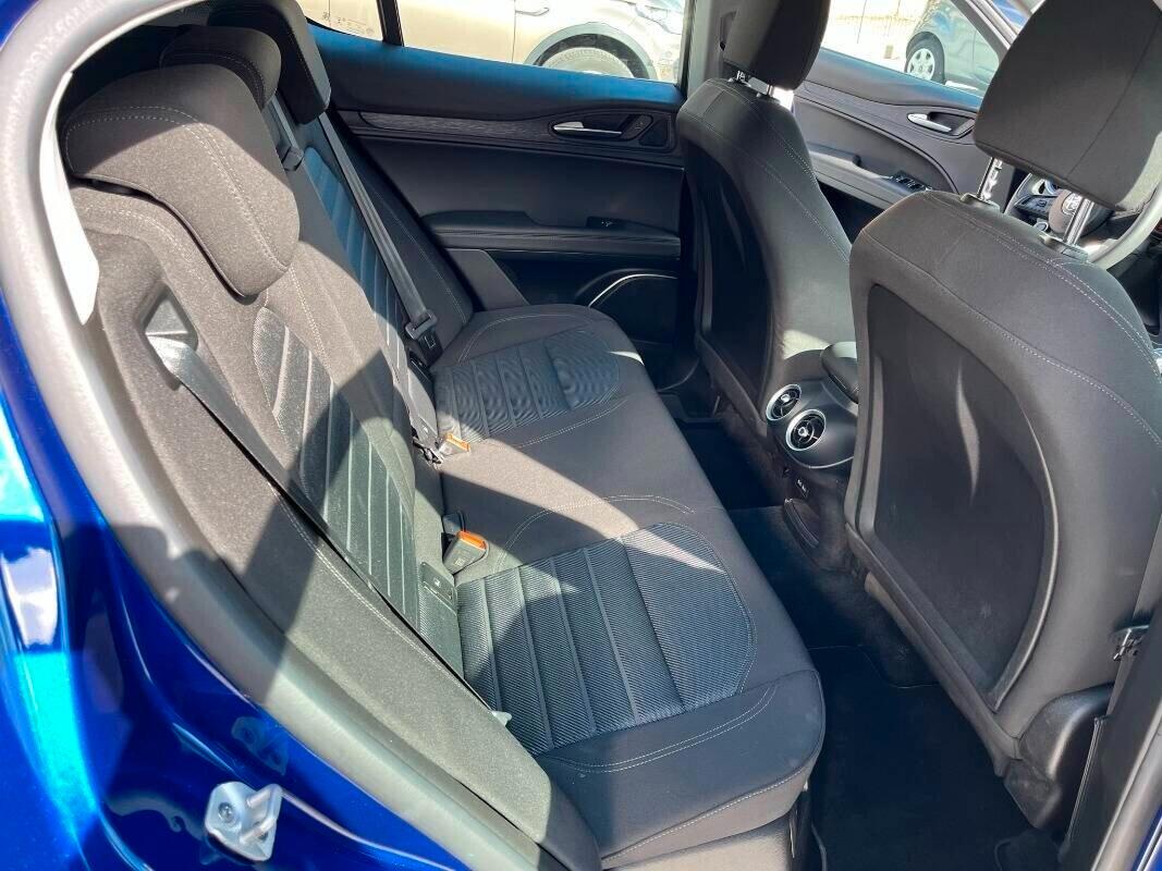 Alfa Romeo Stelvio 2.2 Turbodiesel 160 CV AT8 RWD Super