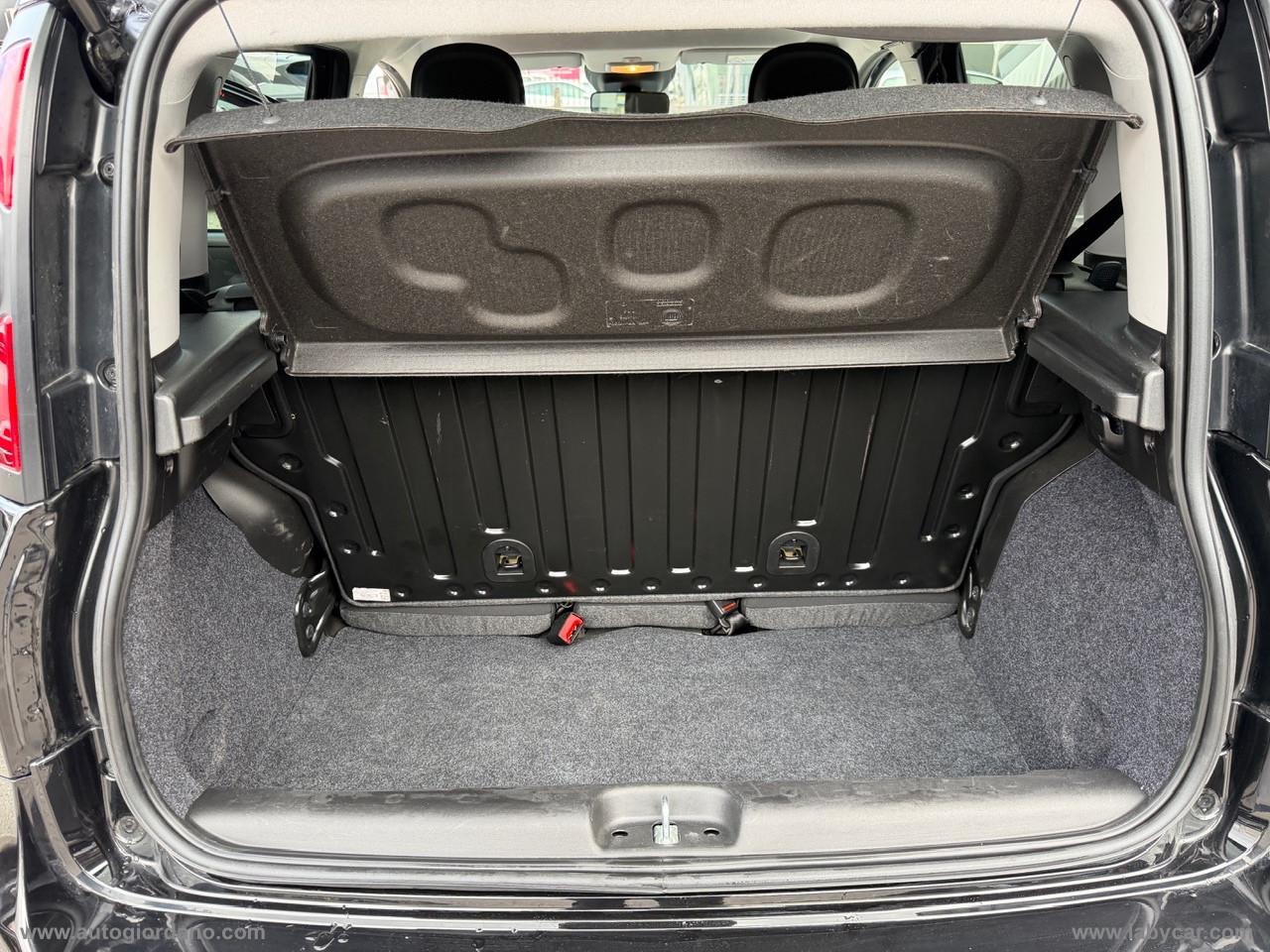 FIAT Panda 1.0 FireFly S&S Hybrid PACK CROSS