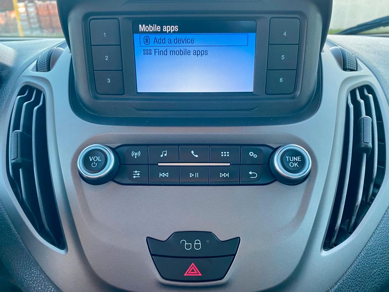 Ford Tourneo Courier 1.0 EcoBoost 100 CV S&S Plus