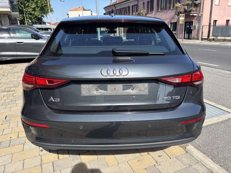 Audi A3 Sportback 30 2.0 tdi Business LED-NAVI-16"