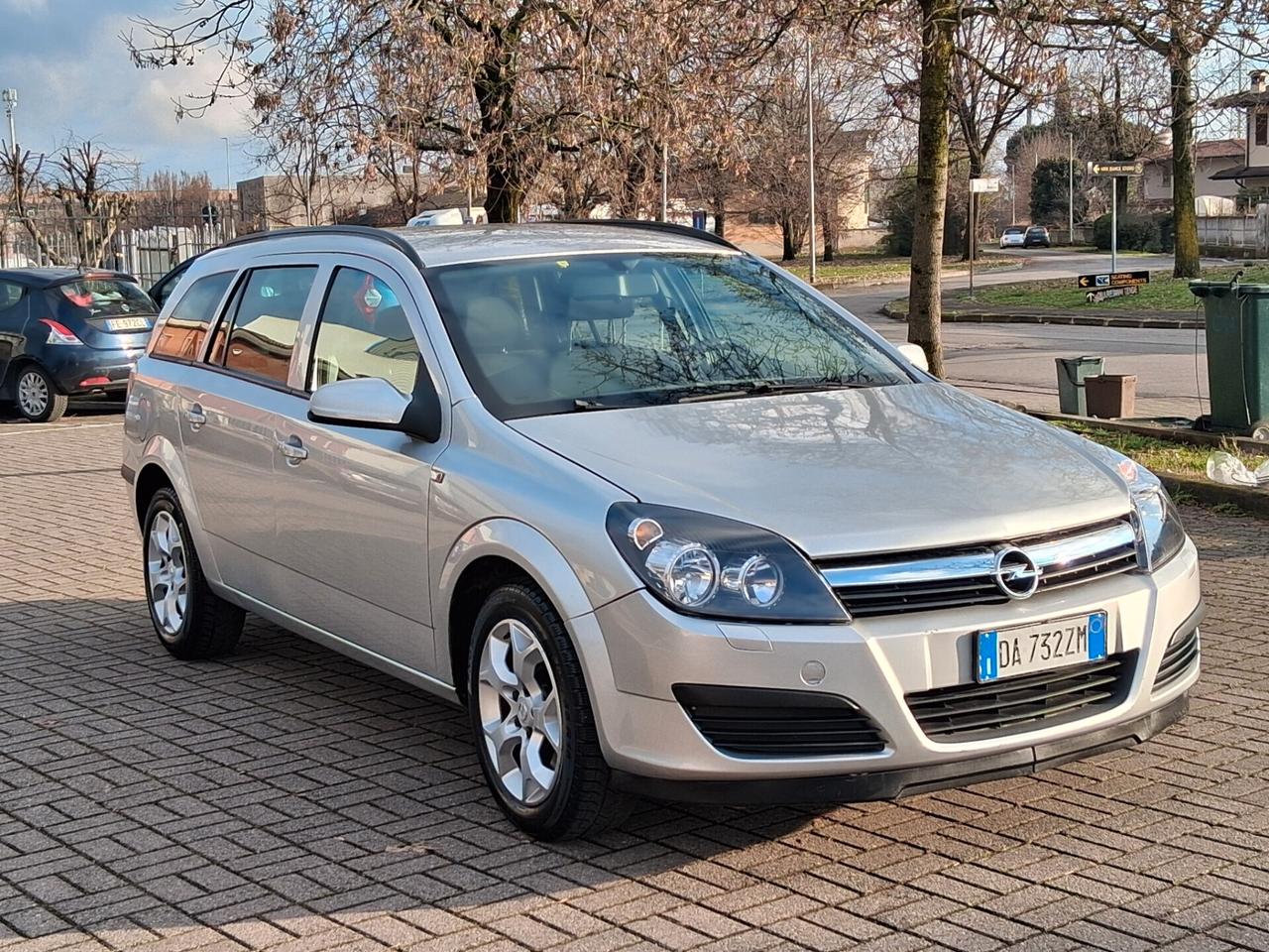 Opel Astra 1.9 CDTI 120CV Station Wagon Cosmo..320 147 1147 WHATSAPP
