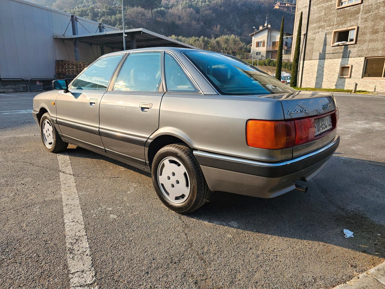 Audi 90 2.0